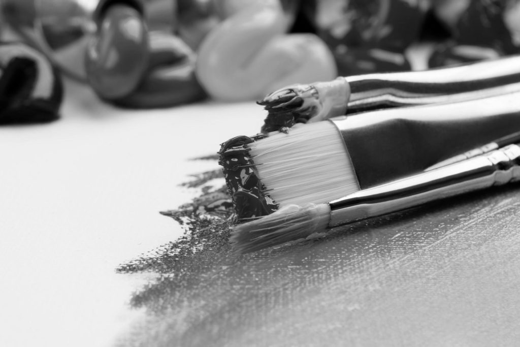 Pinsel in Graustufen