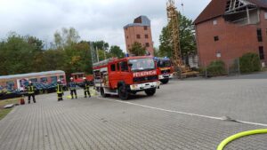 Eine Einsatzübung auf dem Außengelände des IdF NRW